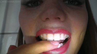 Mouth teeth tongue feitish