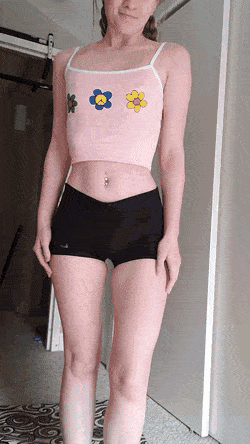 Teen girl shorts pussy