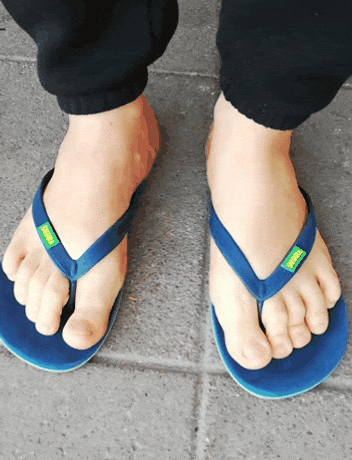 best of Toes flip flops blue