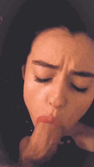 Amateur blowjob without hands mouth full