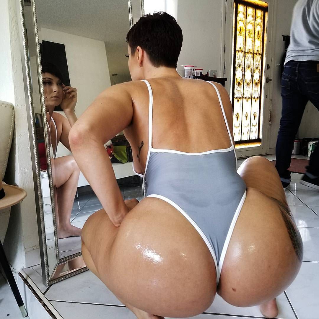 best of Boobs butt shows amateur rainah elise