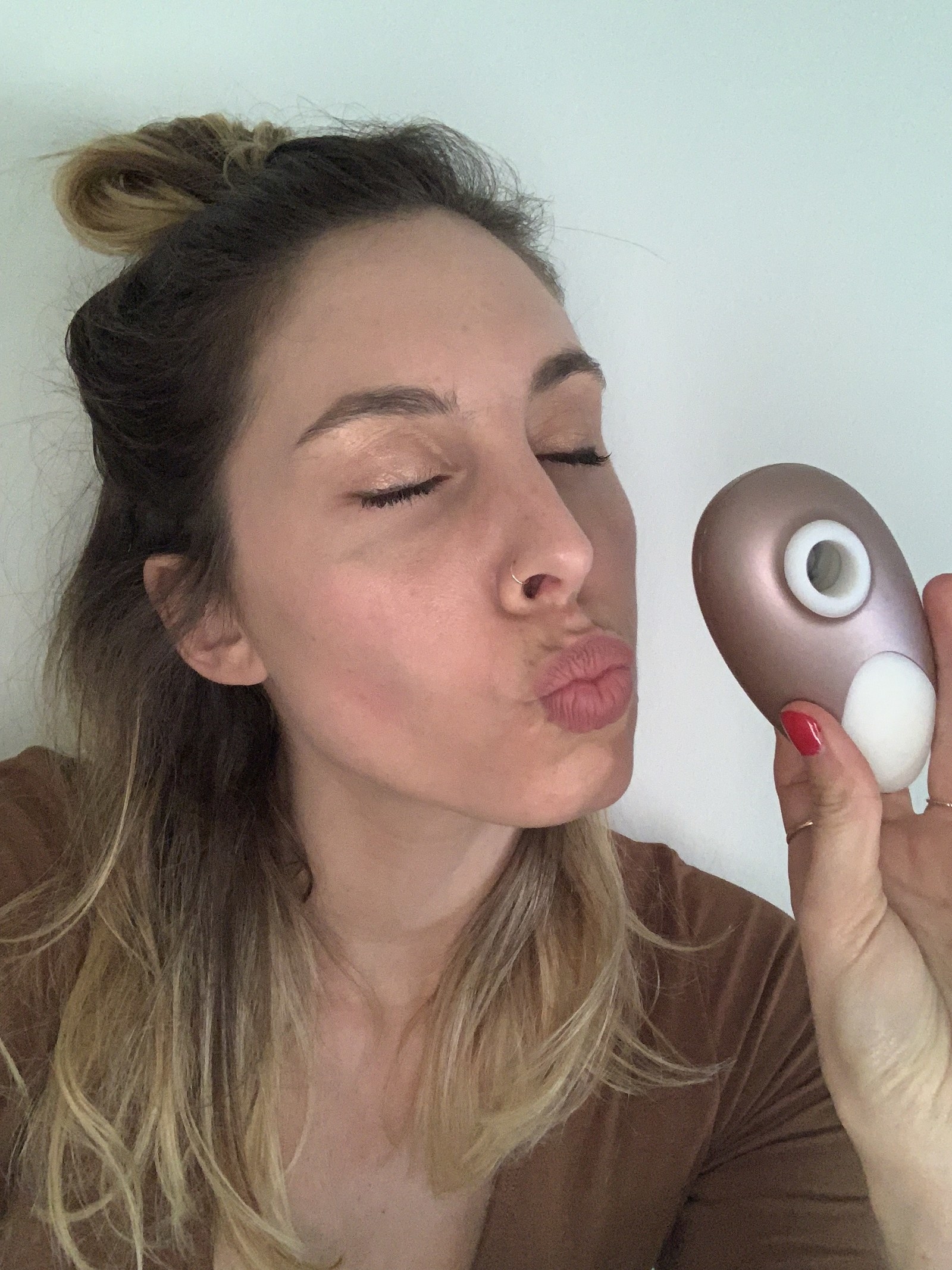 Amazing satisfyer quick orgasm love this