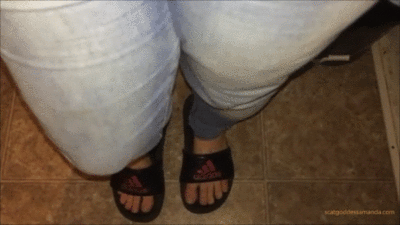 Stem reccomend foot show with jello knee socks
