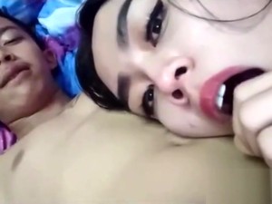 Indonesia pacar kimcil suka nyepong
