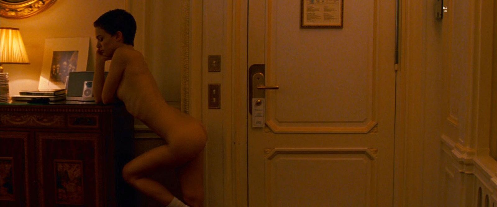 Natalie portman hotel chevalier nude scene