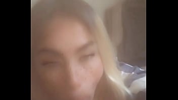 Snowbunny sucked dick till face